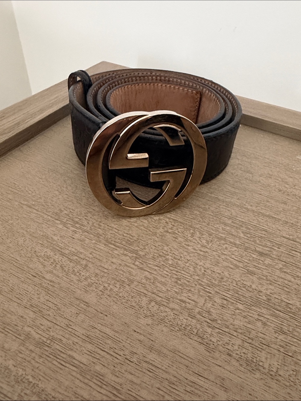 Gucci Black Leather Double-G Silver Buckle Belt
